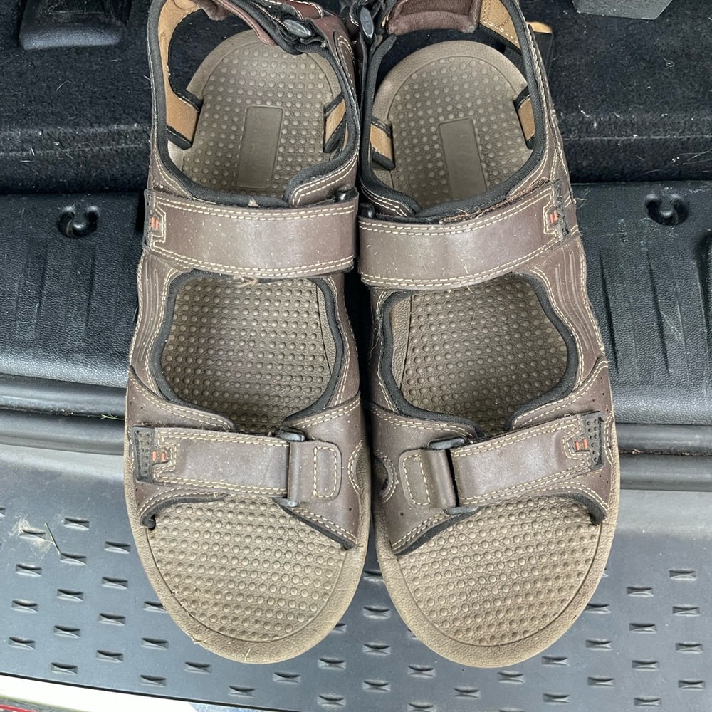 Khombu Sandals
